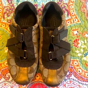 Coach brown suede logo sneaker